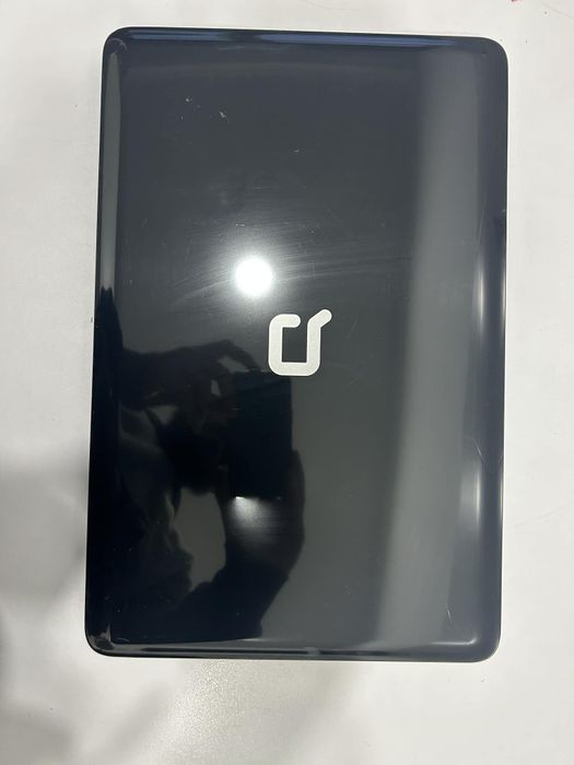 Vendo computador portátil compac com carregador