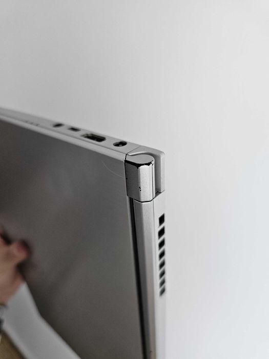 MSI PRESTIGE PS42 8RB (i7 8ª geração)