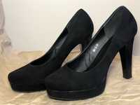 Чорні туфлі, натуральна замша , розмір 39, каблук 11 см