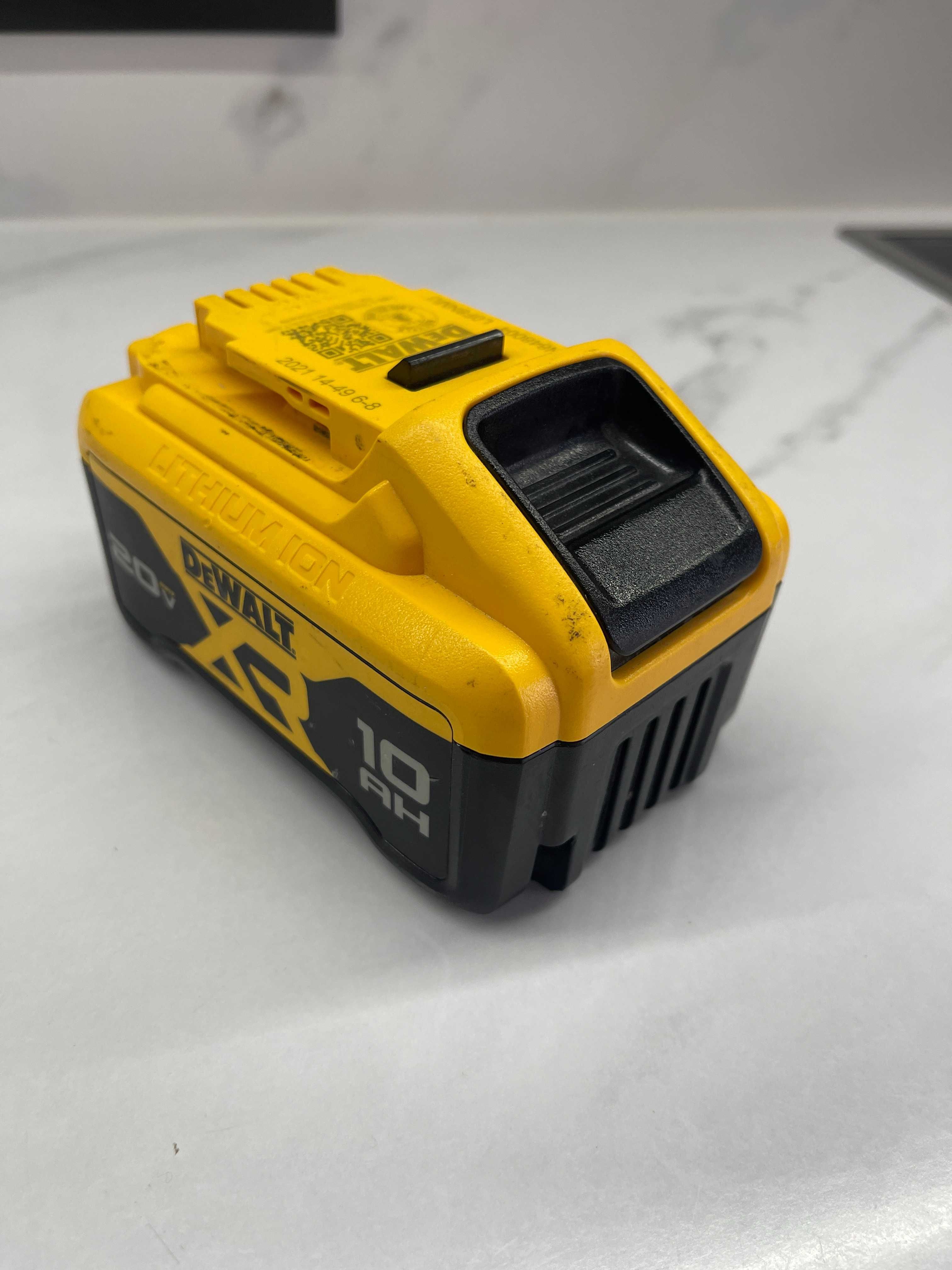 Шуруповерт Dewalt DCD791.
