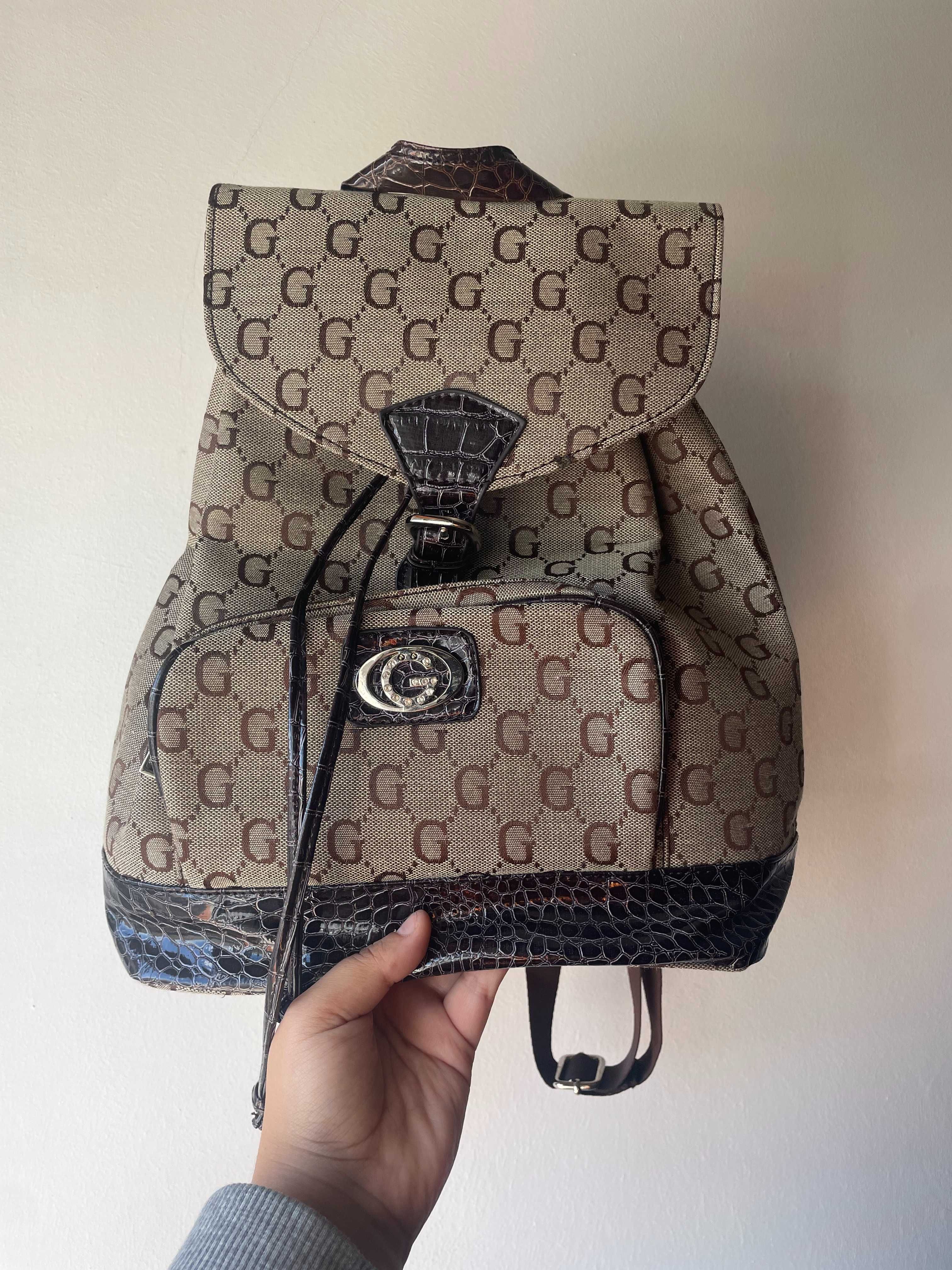 Mochila Castanha Nova