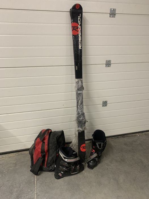 Лижі Rossignol к комплекті