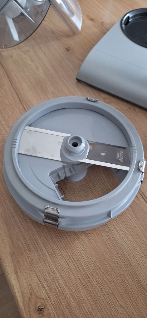 Bosch robot planetarny mum58364/06