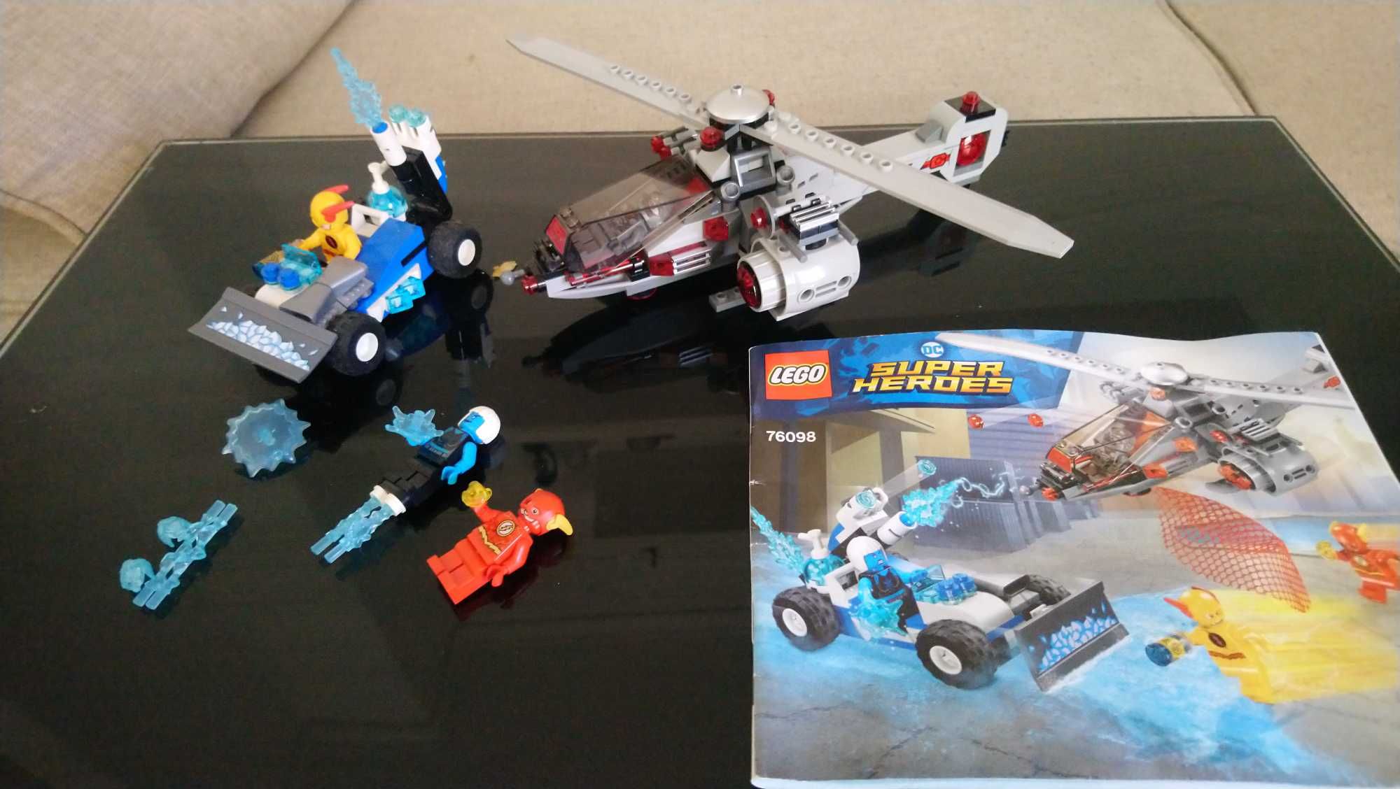 Lego City Rescue Plane -Aviăo de Resgate
