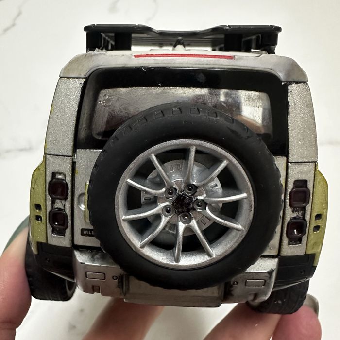 Машинка металева