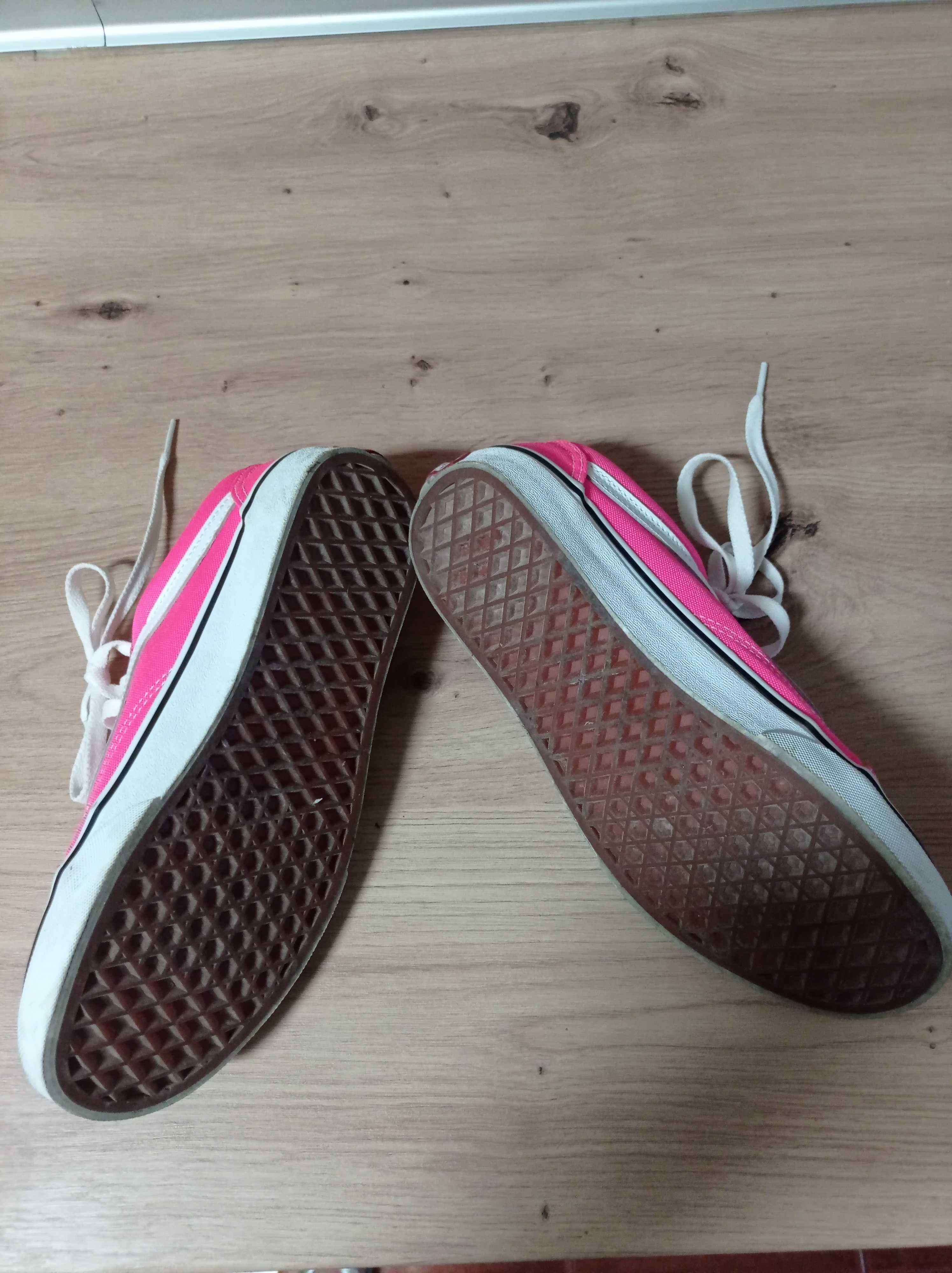 Ténis Vans como novos