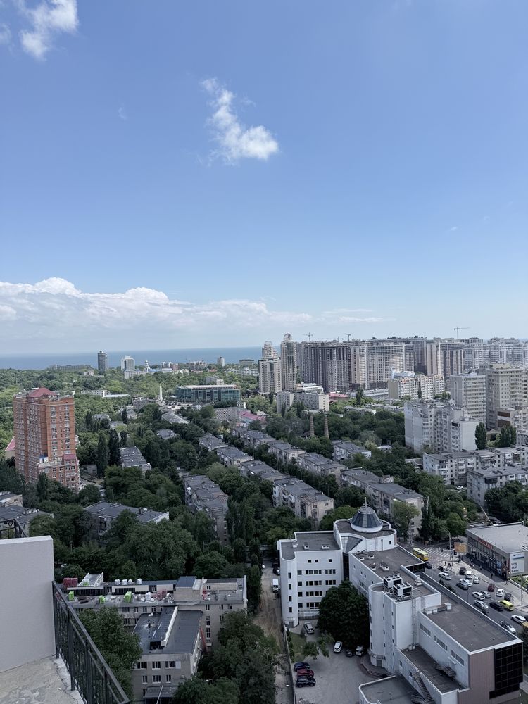 Продам студию с видом на море в Акрополе на 5 фонтана