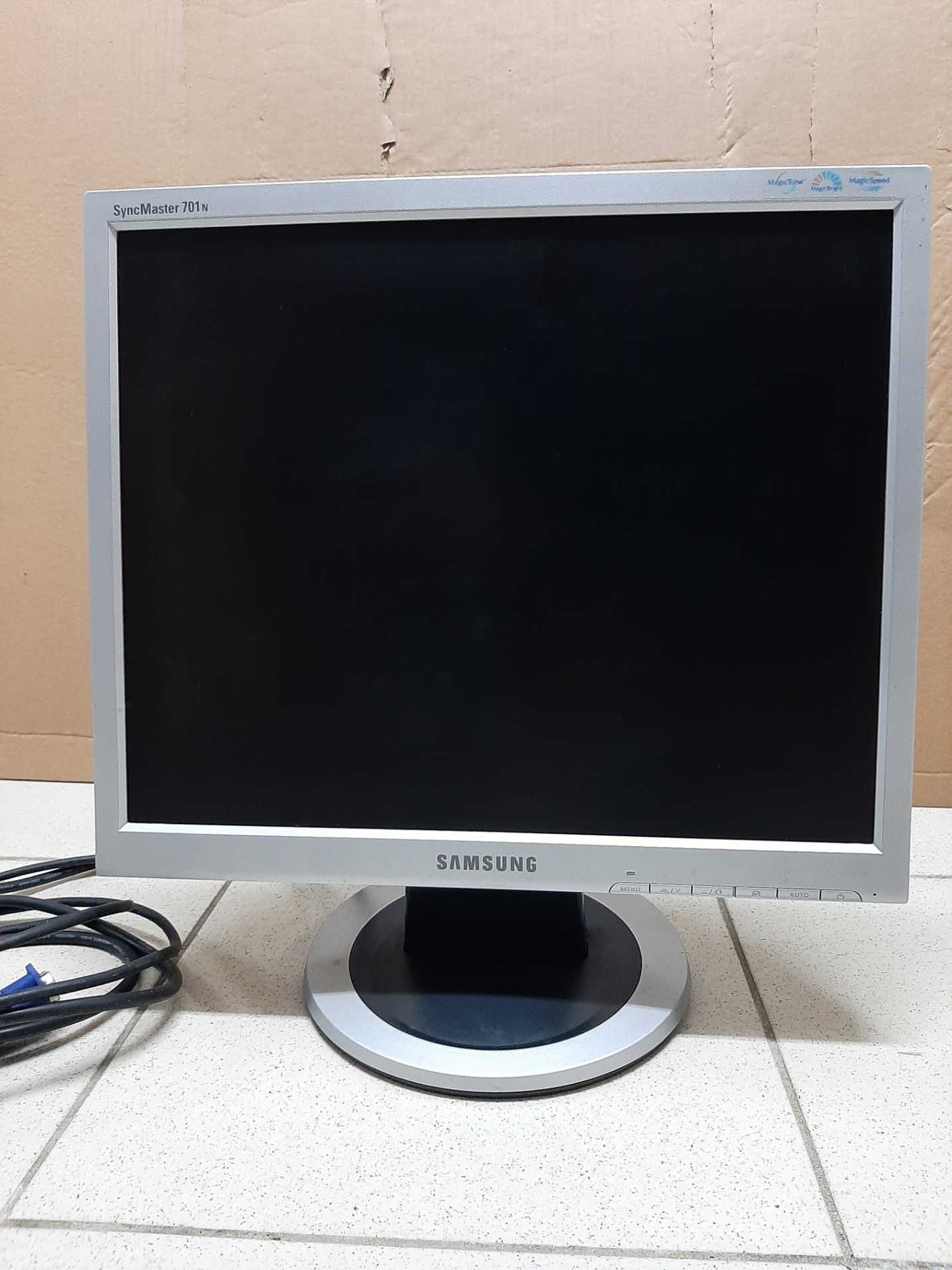 Monitor Samsung SyncMaster 701 N