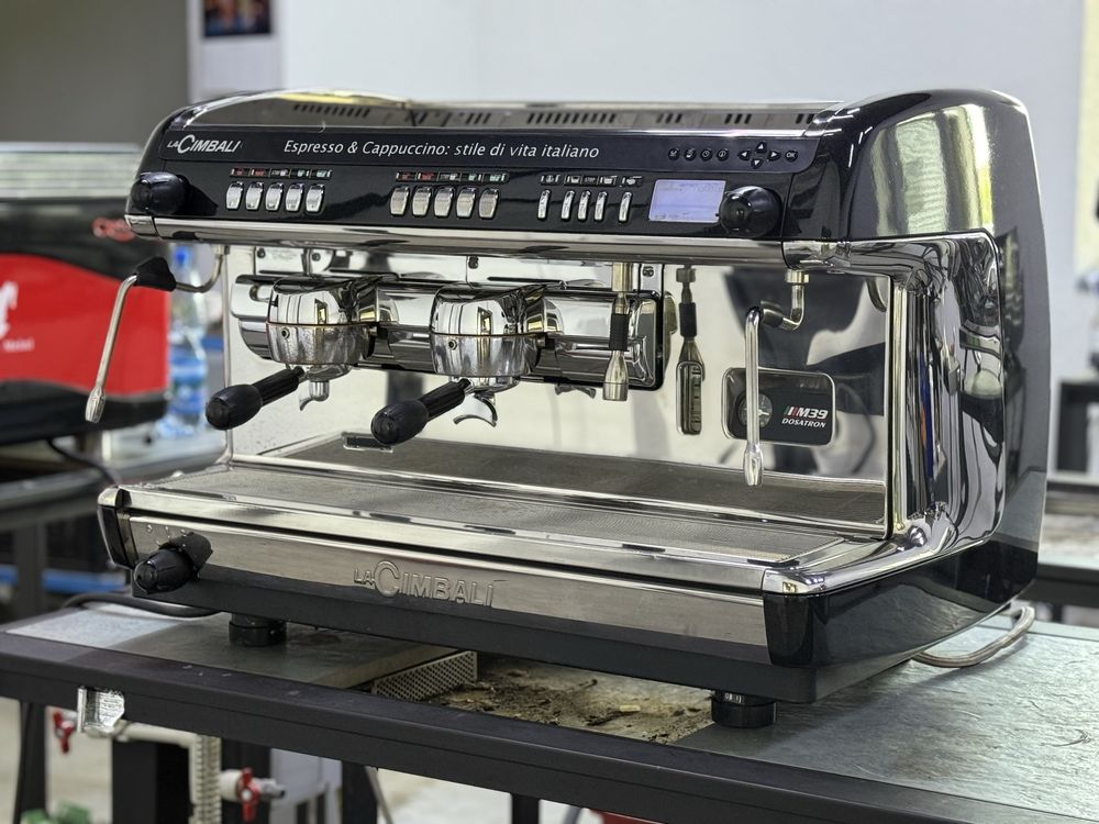 Легендарна професійна кавоварка La Cimbali M39
