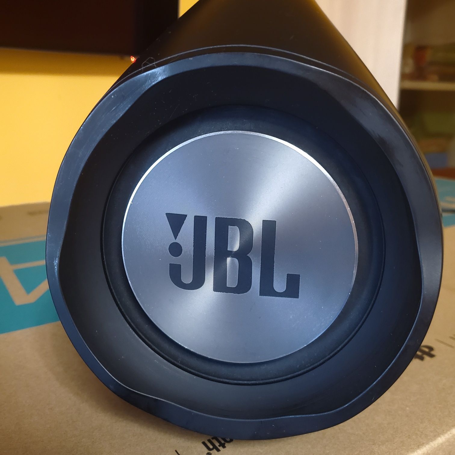 Колонка,акустичн система,JBL Boombox,оригінал,є документи.