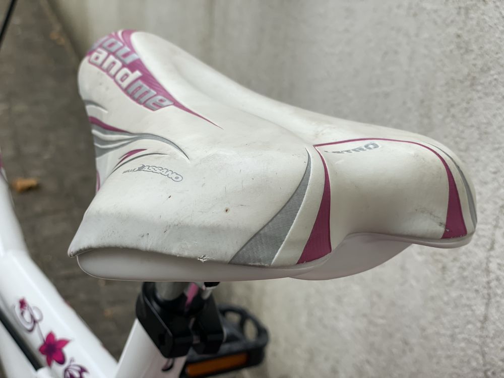 Bicicleta criança Venus branca e rosa