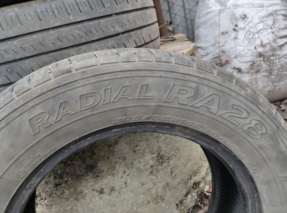 Hankook Radial RA28  205/65R16C  літо