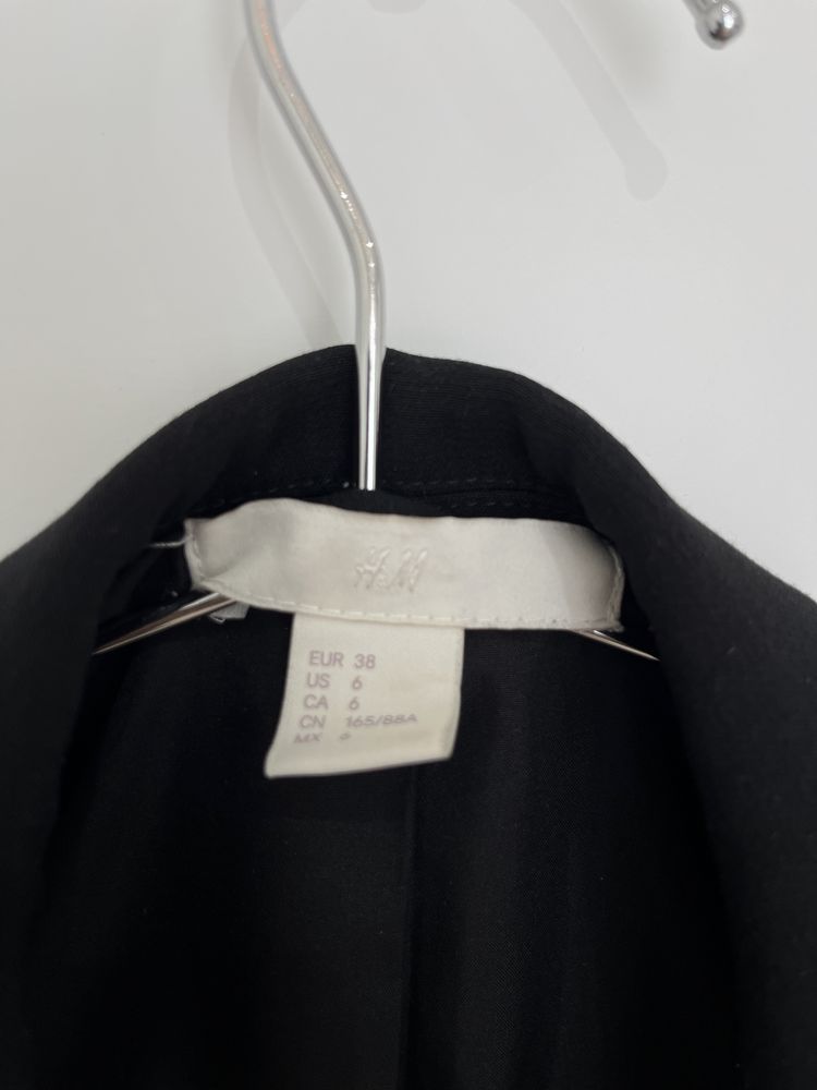 Класичний чорний піджак H&M розмір С-М