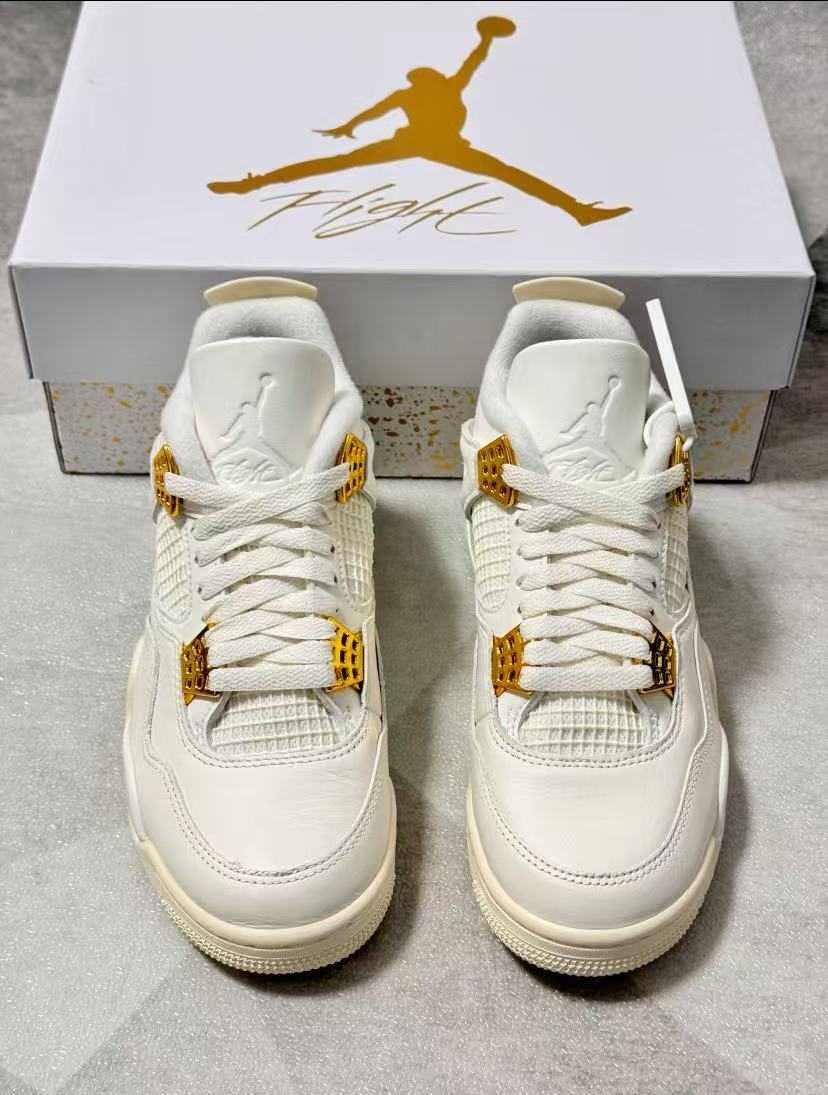 Jordan 4 Retro Metallic Gold R.44