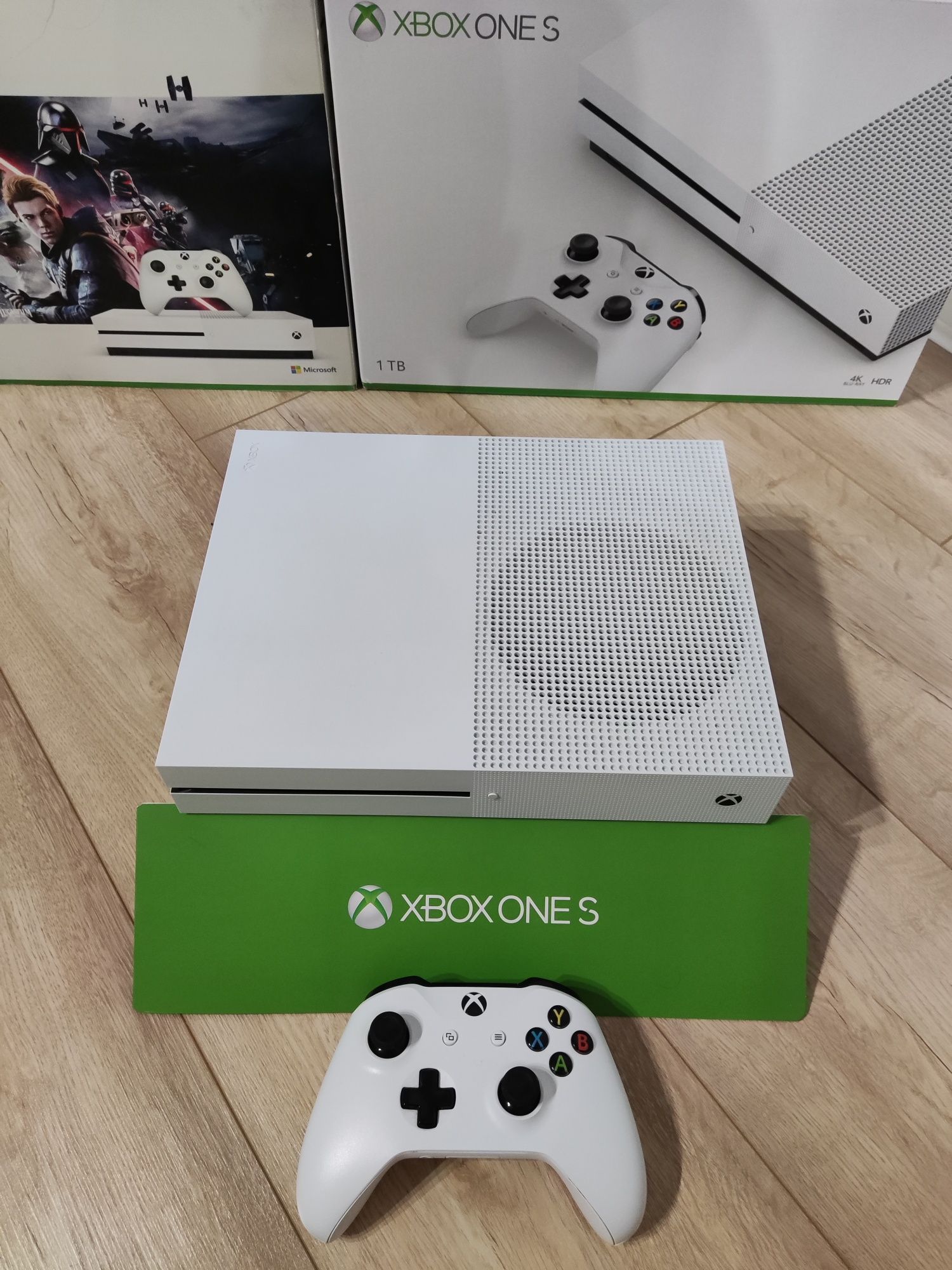 Konsola Xbox One S 4K HDR 500GB  Pad + Kabel OKAZJA