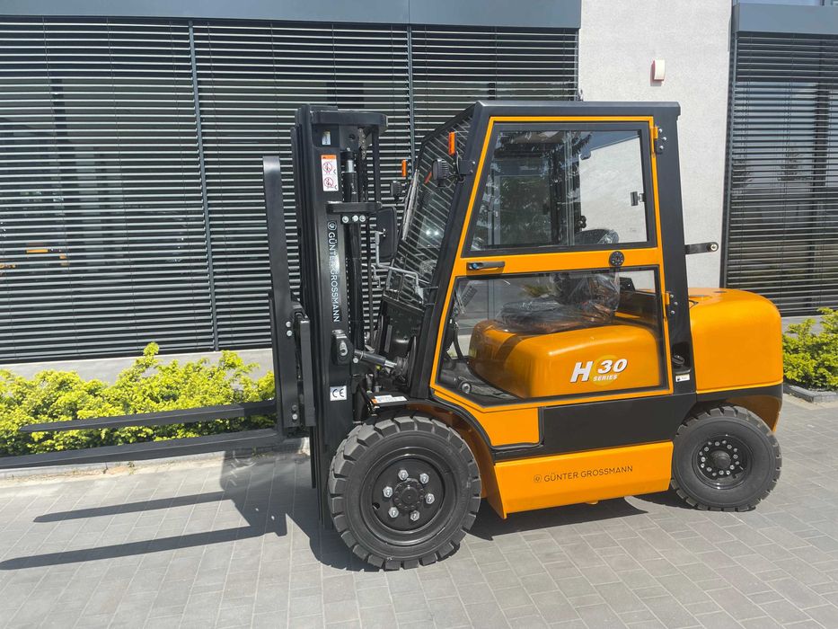 Wózek widłowy Gunter Grossmann 3T triplex, kabina. Nowy