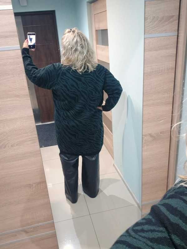 Dlugi piękny sweter z wiskozą Simple Wish r.46/48