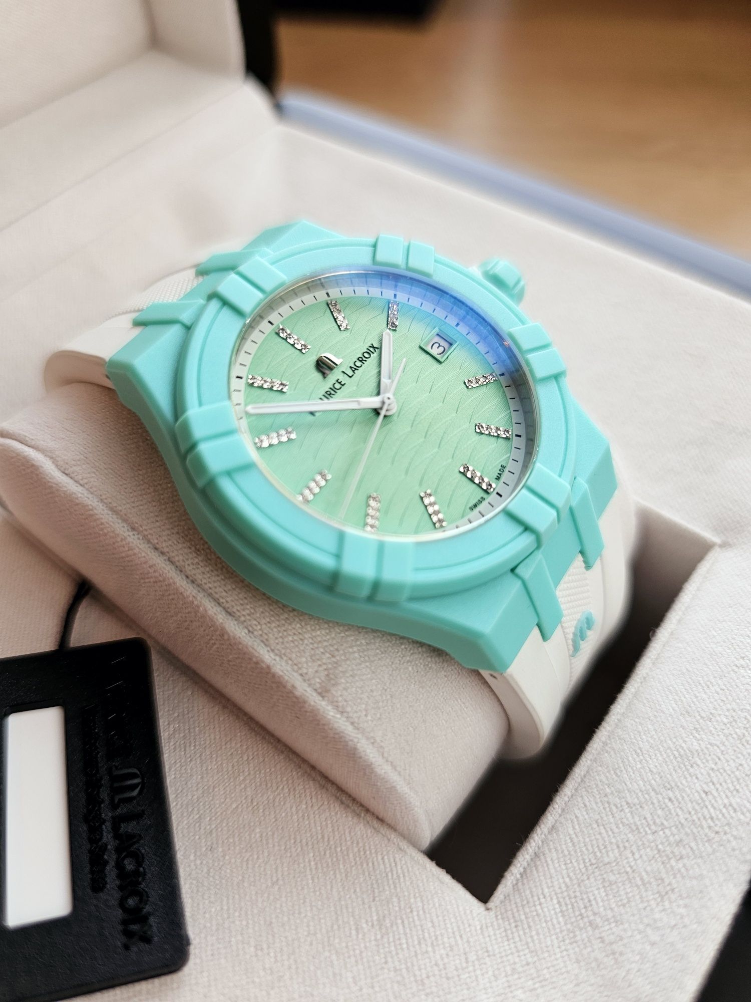 Maurice Lacroix Aikon Tide z diamentami