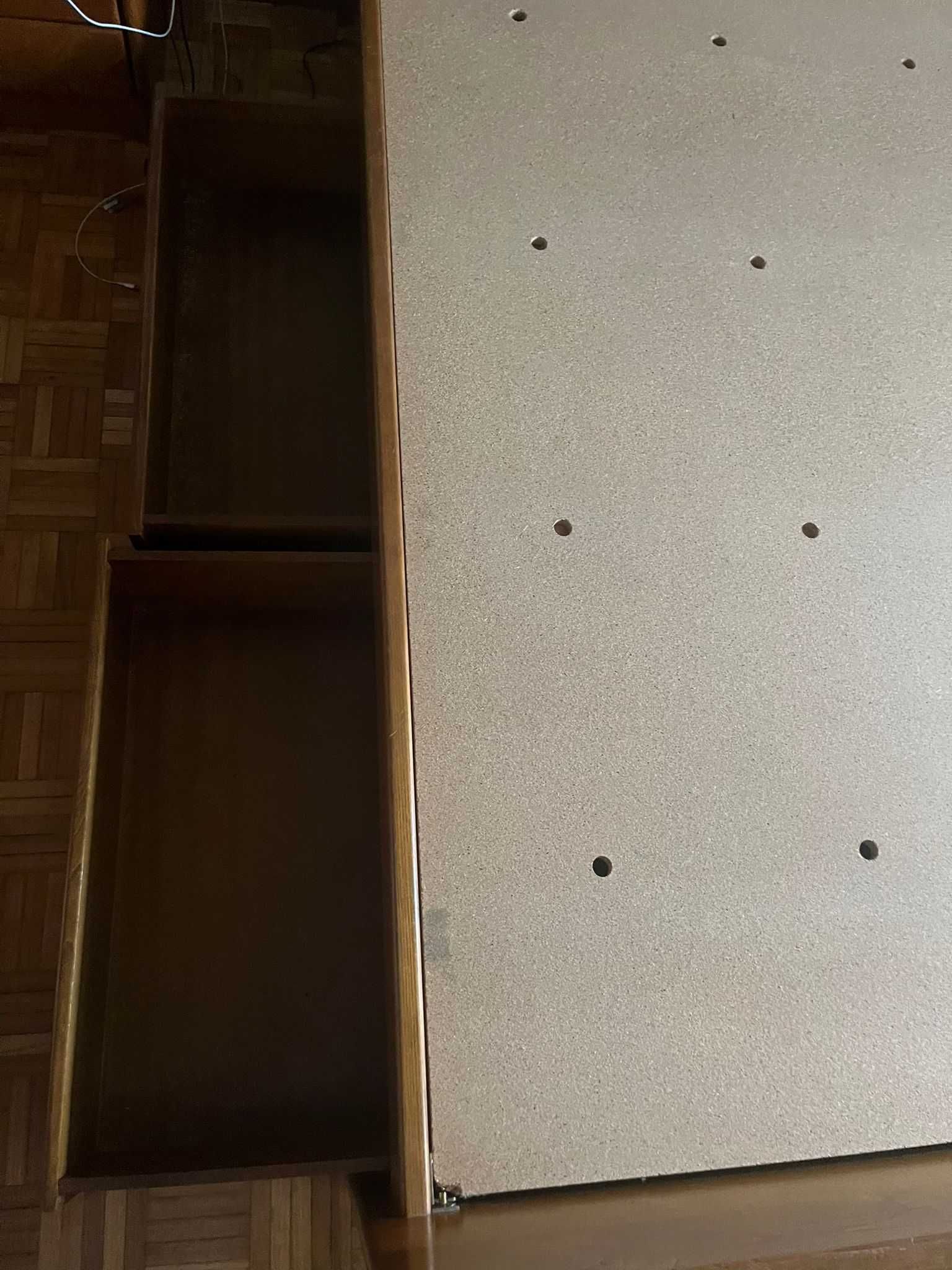 Cama 135*190 com arrumação