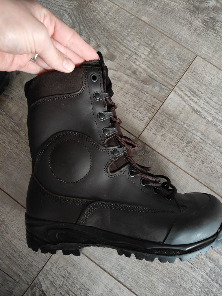 Десантні берці Burian GTX.