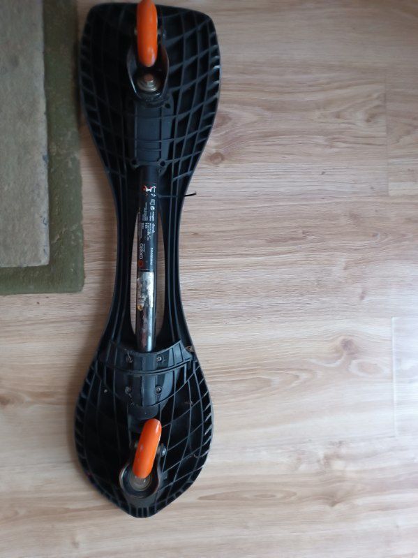 Deskorolka waveboard firmy oxelo