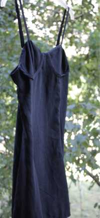 Маленька чорна сукня розмір S