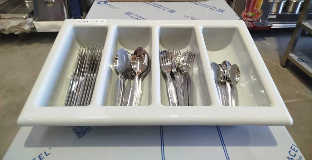 Tabuleiro de Talheres PP C/4 Divisórias - NOVO