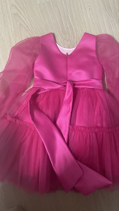 Святкова сукня для дівчинки