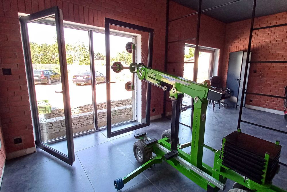 Manipulator do szkła okien robot MWM GM250 mini żuraw dźwig ssawka