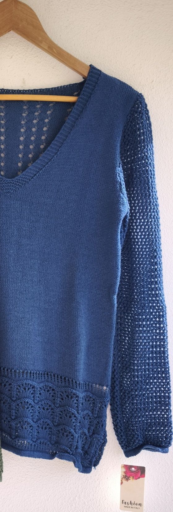 Camisola azul ganga, de malha fria, italiana
