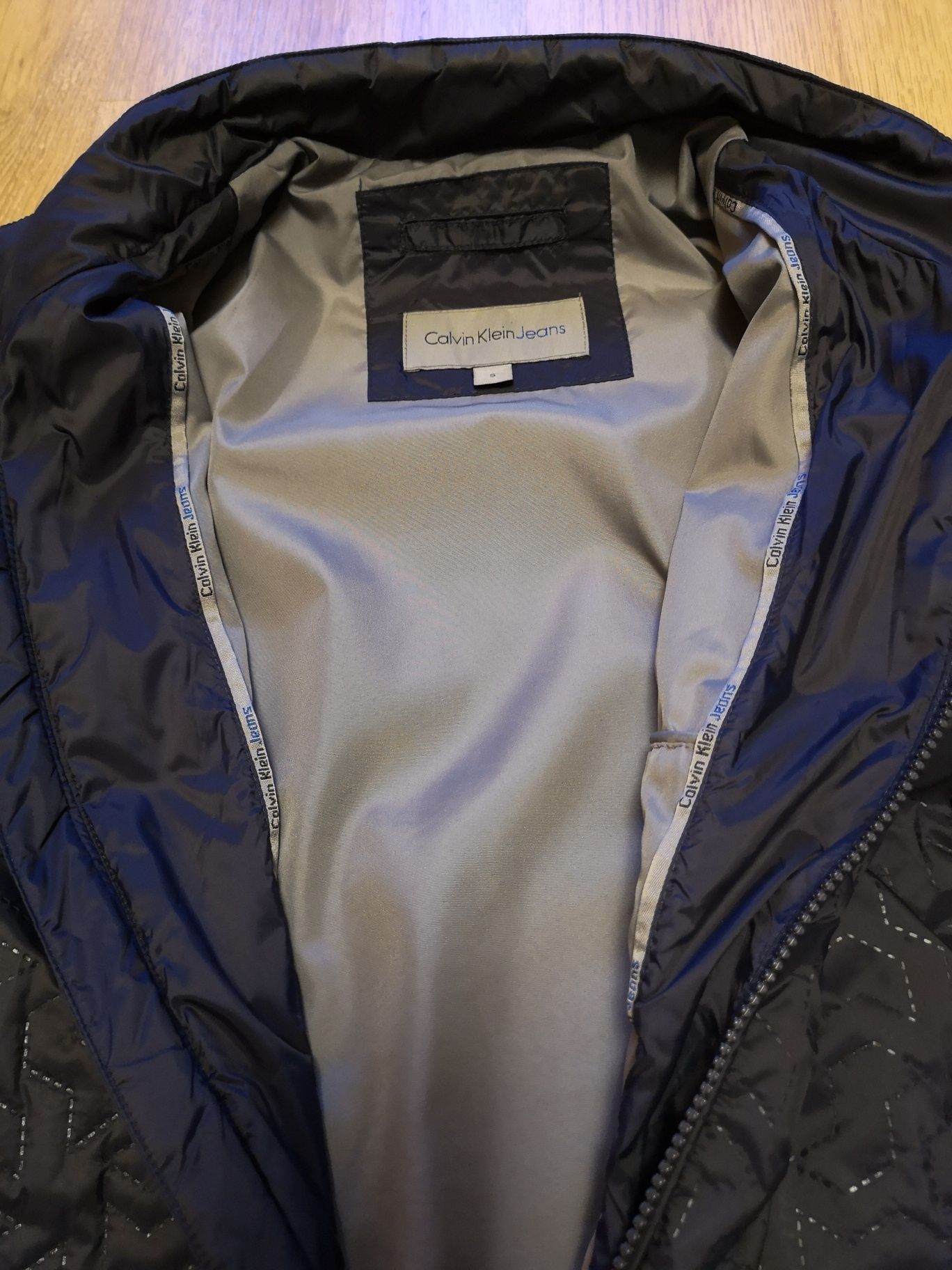 Kurtka przejśćowa Calvin Klein Jeans S stan igła