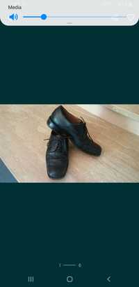 Buty czarne 42 kolekcja męska używane buciki chłopięce mokasyny półbut