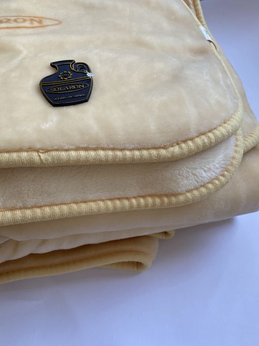 Плед полуторный акриловый однотон персиковый  (solaron)