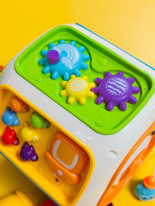 Ігровий центр (укр.мова, пісні, казки, піаніно, ксілофон, сортер)