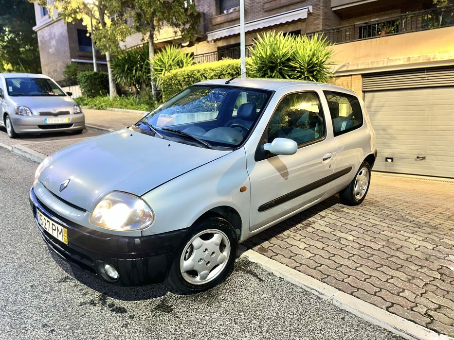 Renault Clio 1.2 16V 2000