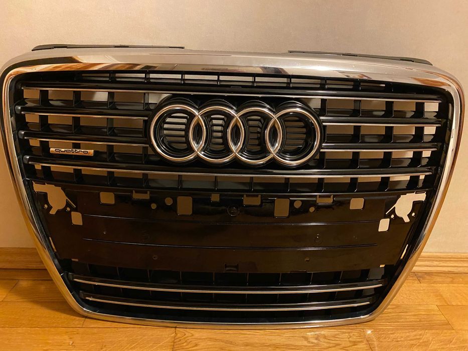 Решётка для радиатора Audi A8 D3 W12