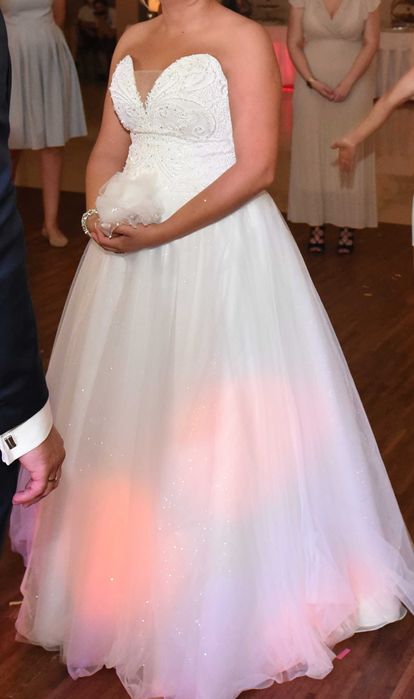 Suknia Ślubna Balowa oryginalne zdobienia Swarovski