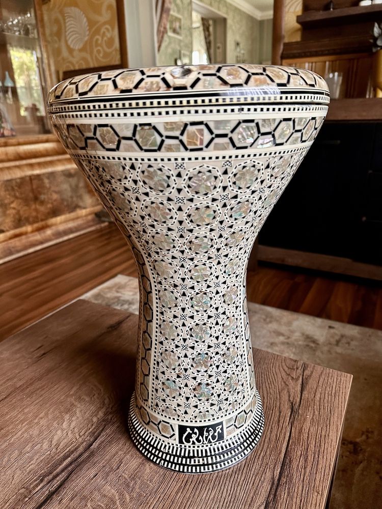Кахон,  флейта, джембе, глюкофон , ханг