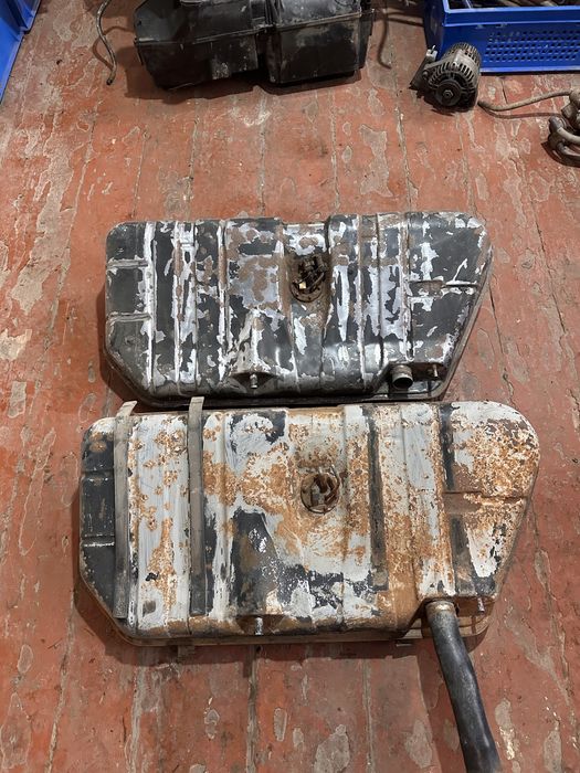 Бак з датчиком рівня палива ВАЗ 2108, 2109, 21099 в гарному стані