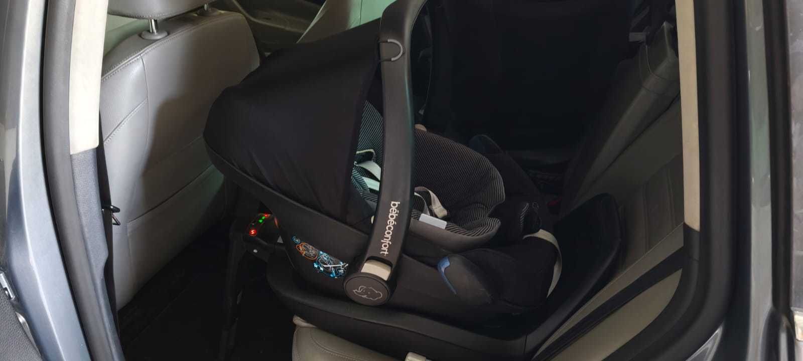 cadeira ovo Maxi-Cosi Pearl XP com Maxi-Cosi Base Isofix Family XP