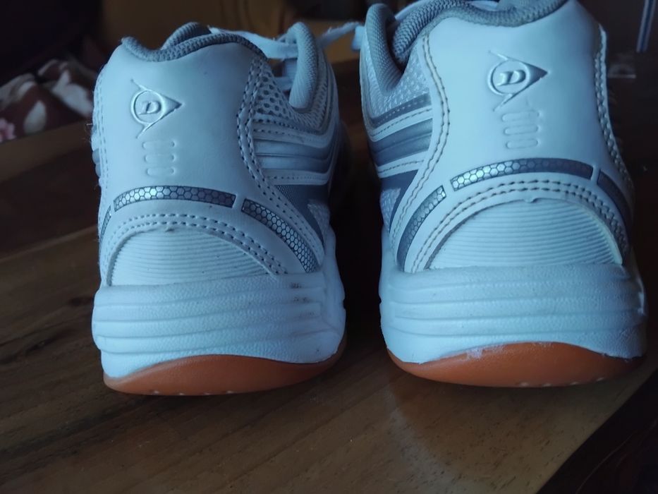 Продам гарненькі кросівочки