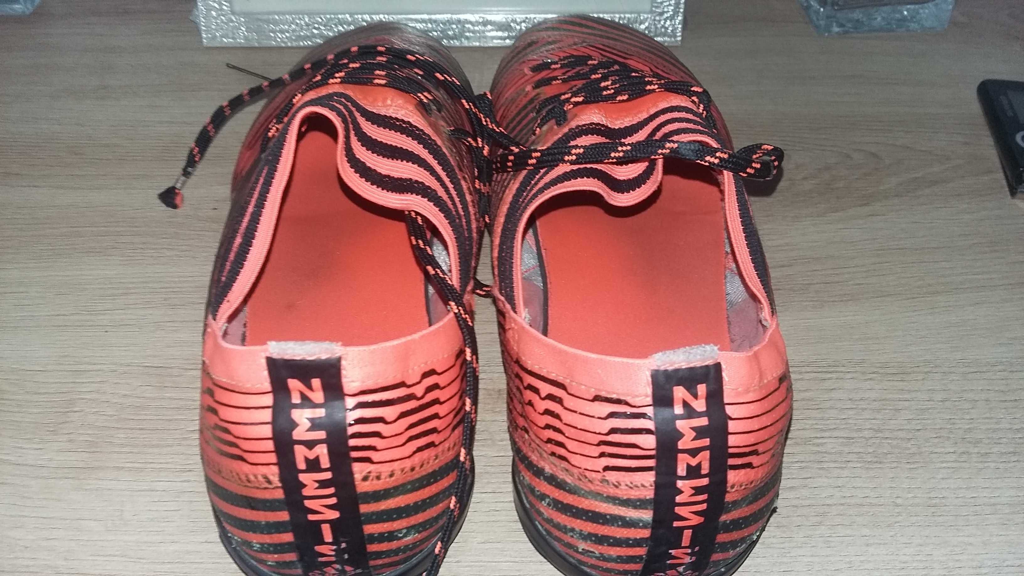 Сороконожки Adidas Nemeziz 38 размер