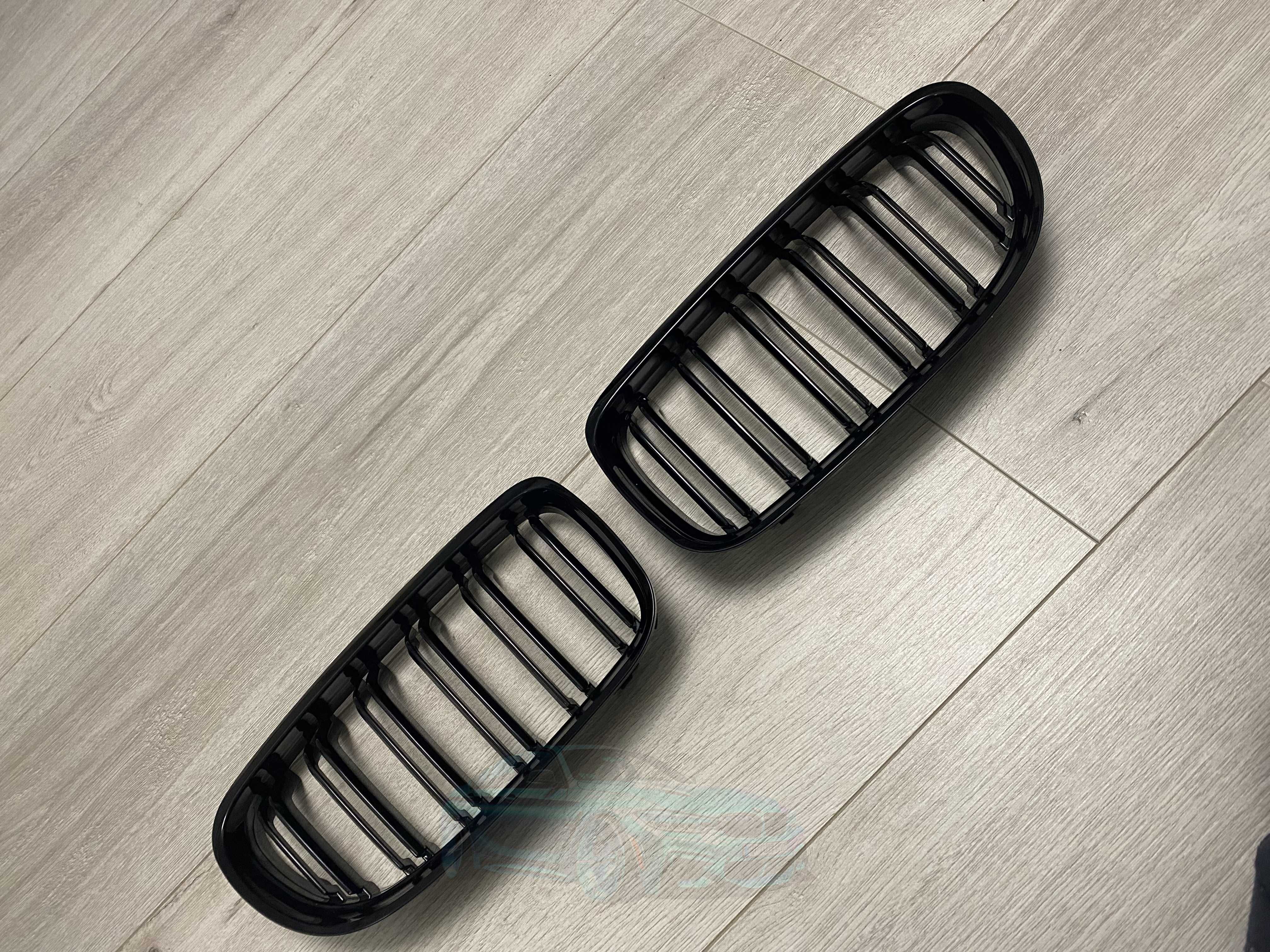 Решетка радиатора двойная BMW E90 E91 цвет черный (комплект)