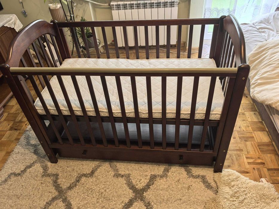 Łóżeczko i wózek niemowlęcy