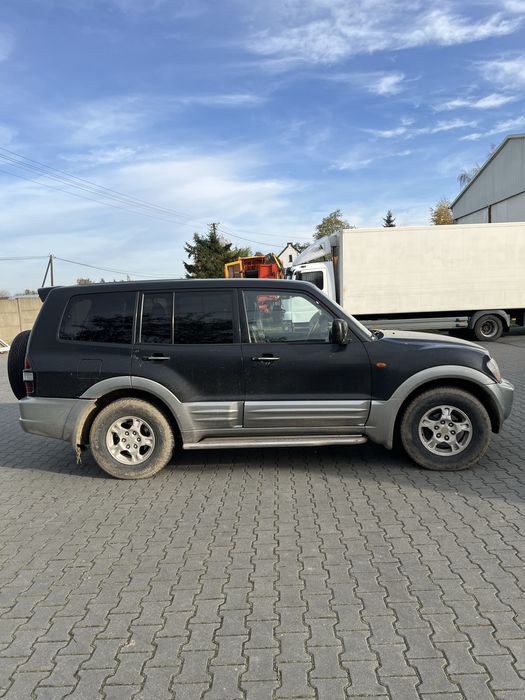 Mitsubishi pajero 3.2 automat / rok 2002