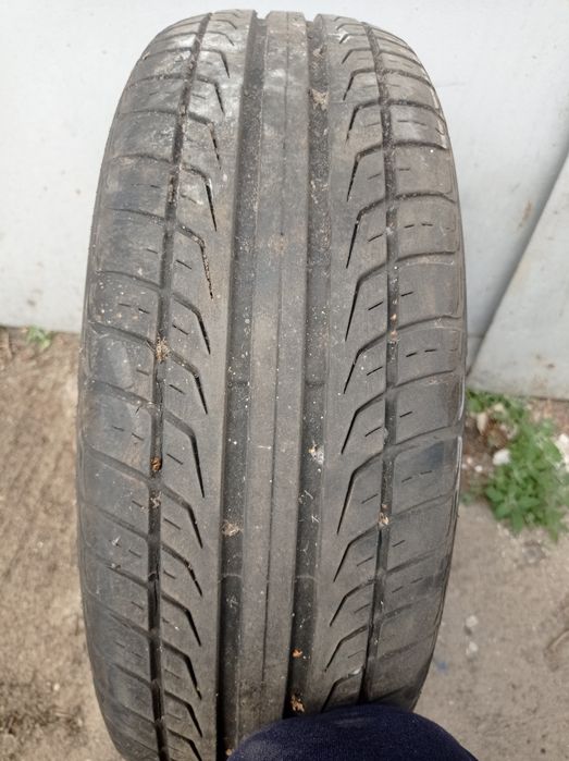 Шина автомобільна  185/65/14