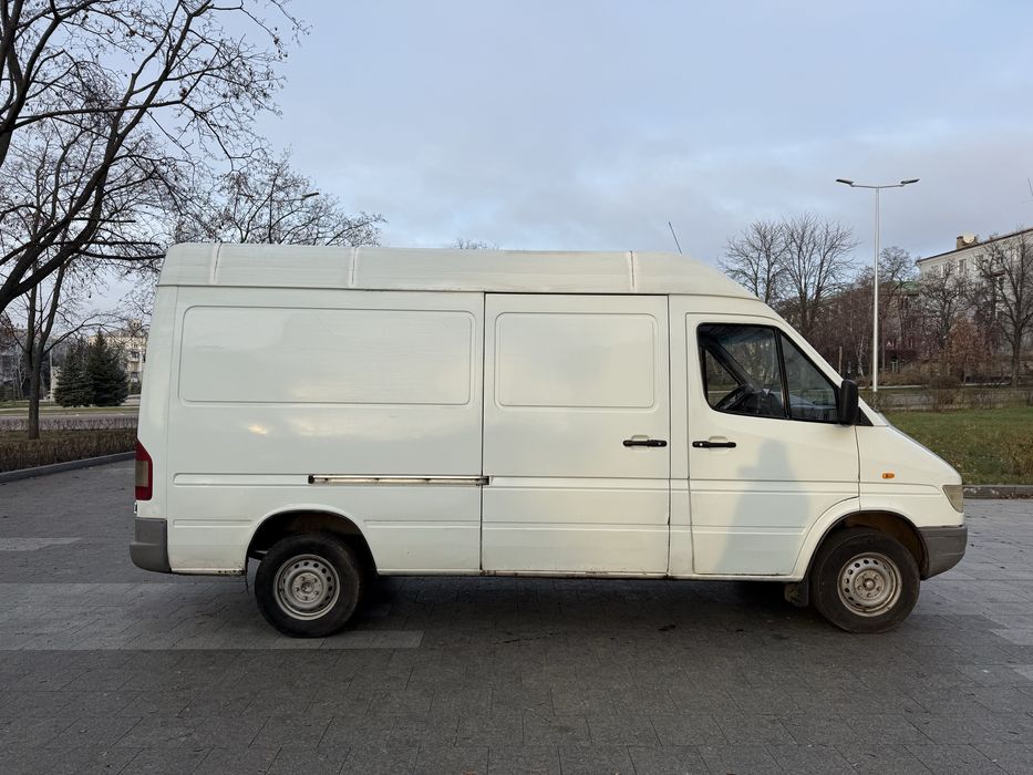 Mercedes Sprinter208D