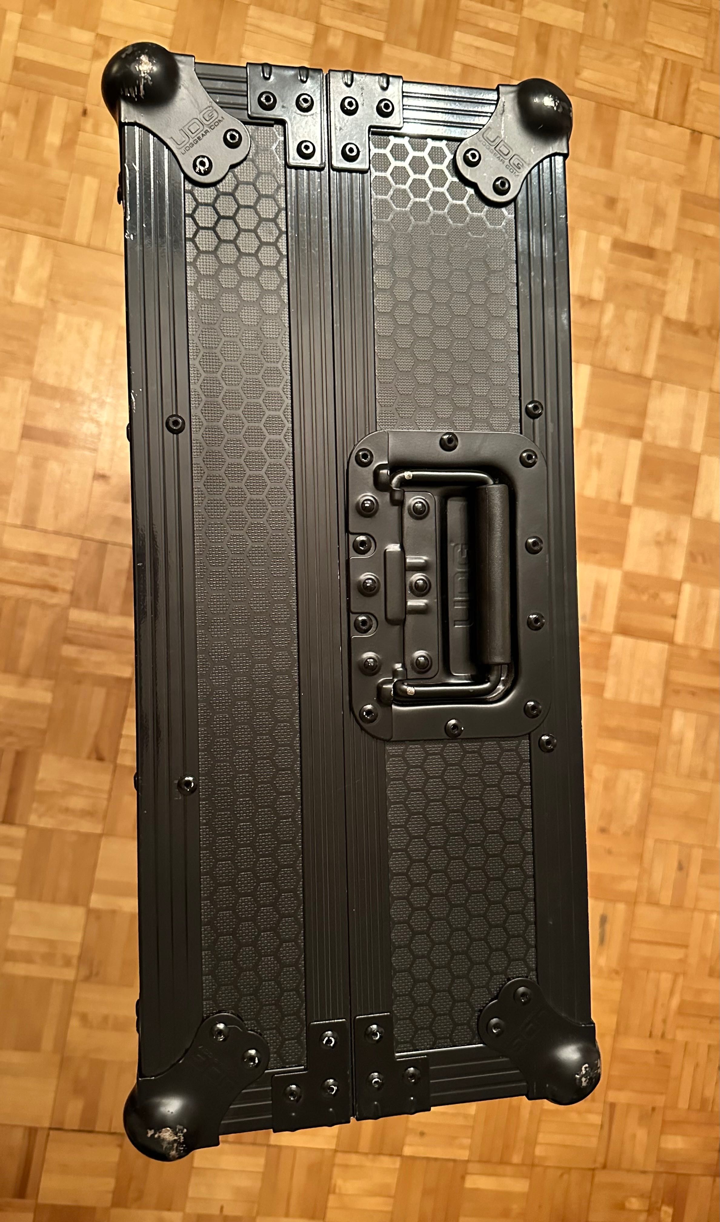 Case UDG Rane 72 plus 2 x Rane Twelve