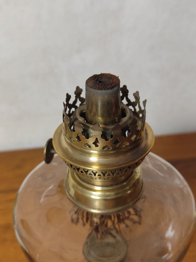 Lampa naftowa ciekawy wzór