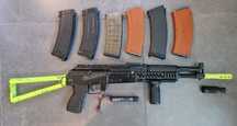 CYMA CM040B AK105 Full Metal Airsoft + MOSFET Gate + Extras